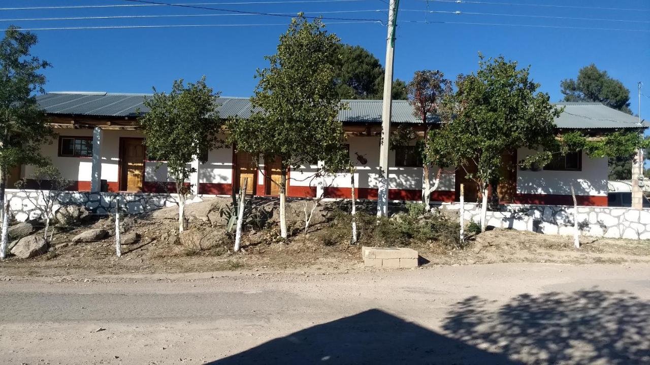 Hotel Entronque Barrancas San Alonso Eksteriør bilde